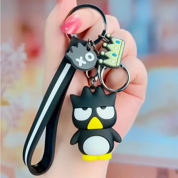 Black and White Cartoon owl Keychain NWT - Picture 1 of 1